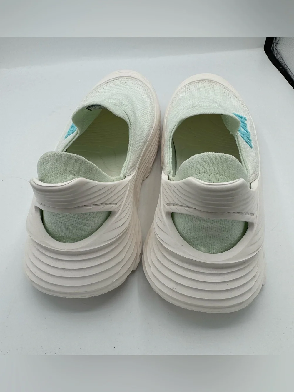 Hoka One One U Restore Tc Frost/Cloudless 1134532-FCL women’s Size 7 Men's 6